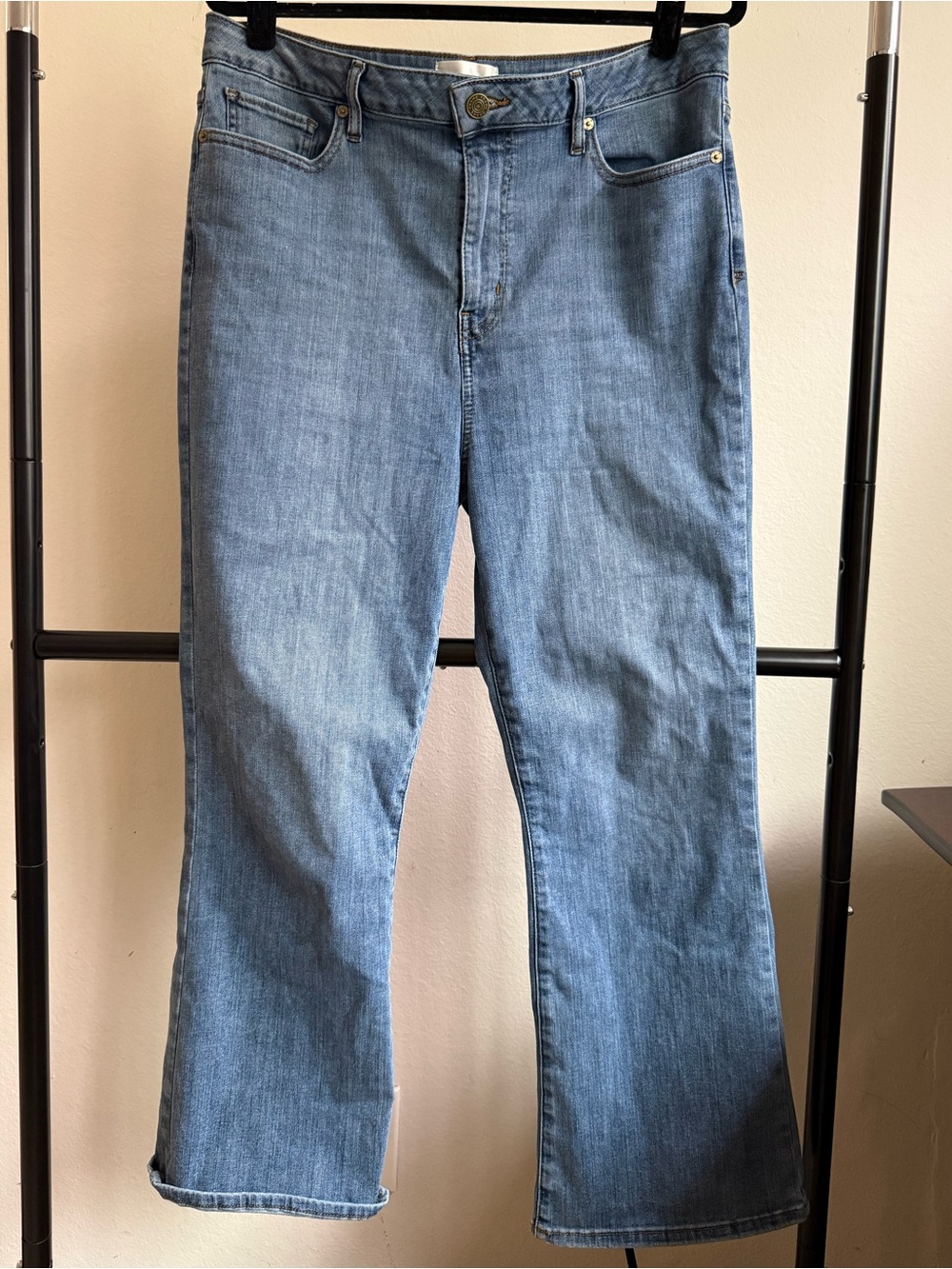 FRAME High Rise Cropped Bootcut Jeans Size 32